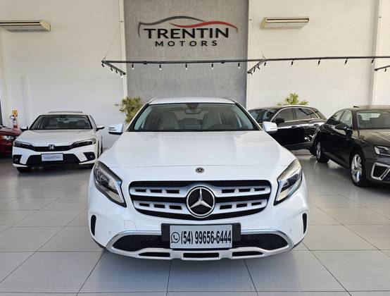 MERCEDES-BENZ GLA 200 1.6 CGI FLEX ADVANCE 7G-DCT